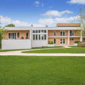 Front of 117 ericas lane sagaponack